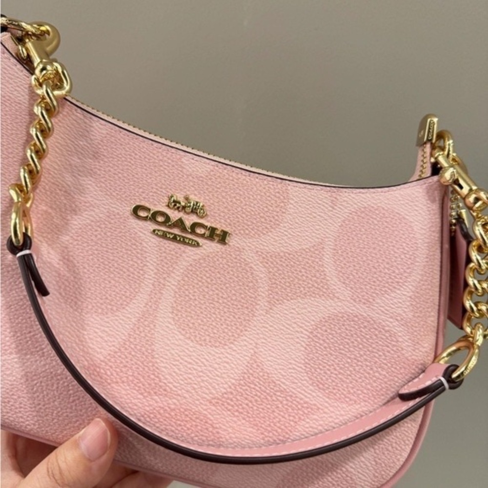 COACH Teri Shoulder Bag In Signature Canvas - Picture 3 of 4